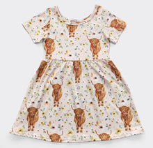 Load image into Gallery viewer, Apricot Highland Dress