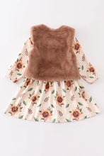 Load image into Gallery viewer, Beige sunflower vest 2pc set

