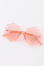 Load image into Gallery viewer, Retro Flower Sunglasses
