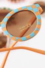 Load image into Gallery viewer, Retro Round Sunglasses
