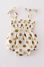 Load image into Gallery viewer, Floral Smocked Set
