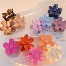 Load image into Gallery viewer, Flower Hair Clips
