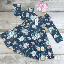 Load image into Gallery viewer, Daisy Does It Dress
