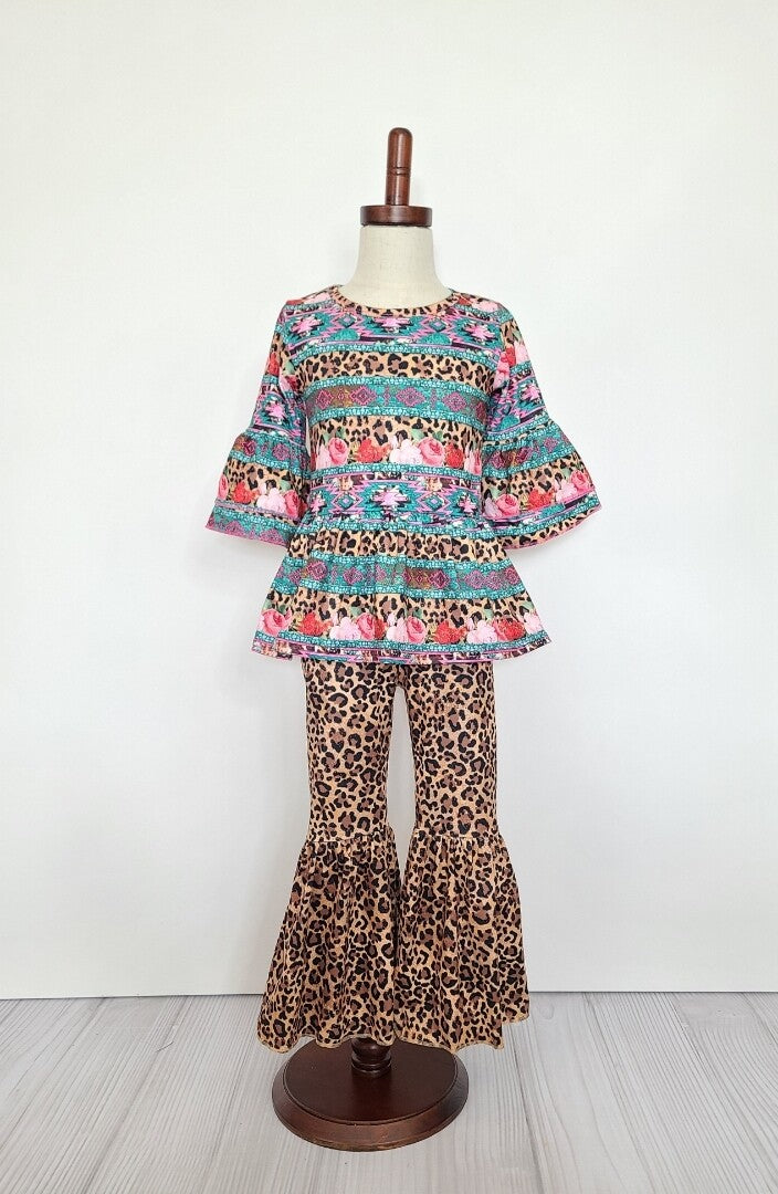 Leopard Rose Bell Set