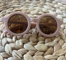 Load image into Gallery viewer, Kids Round Boy / Girl Sunnies
